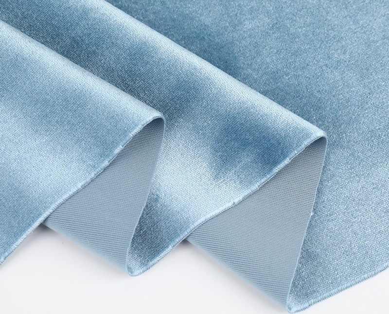 Velour Knit Fabric: Plush Texture for Tracksuits and Loungewear